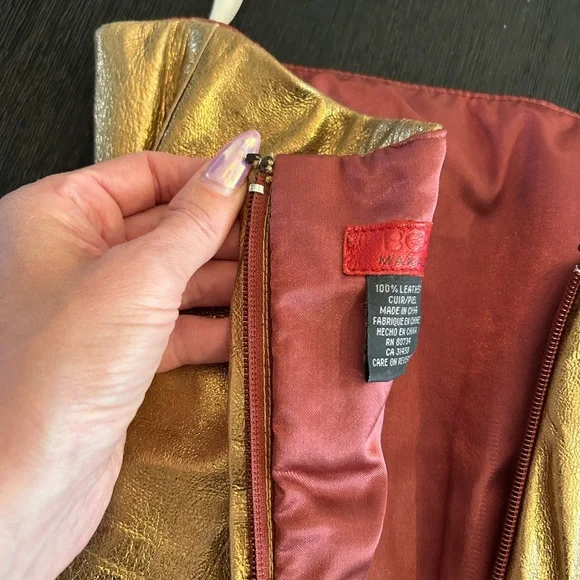 BCBG MaxAzria Strapless Gold
dress - Picture 6 of 9